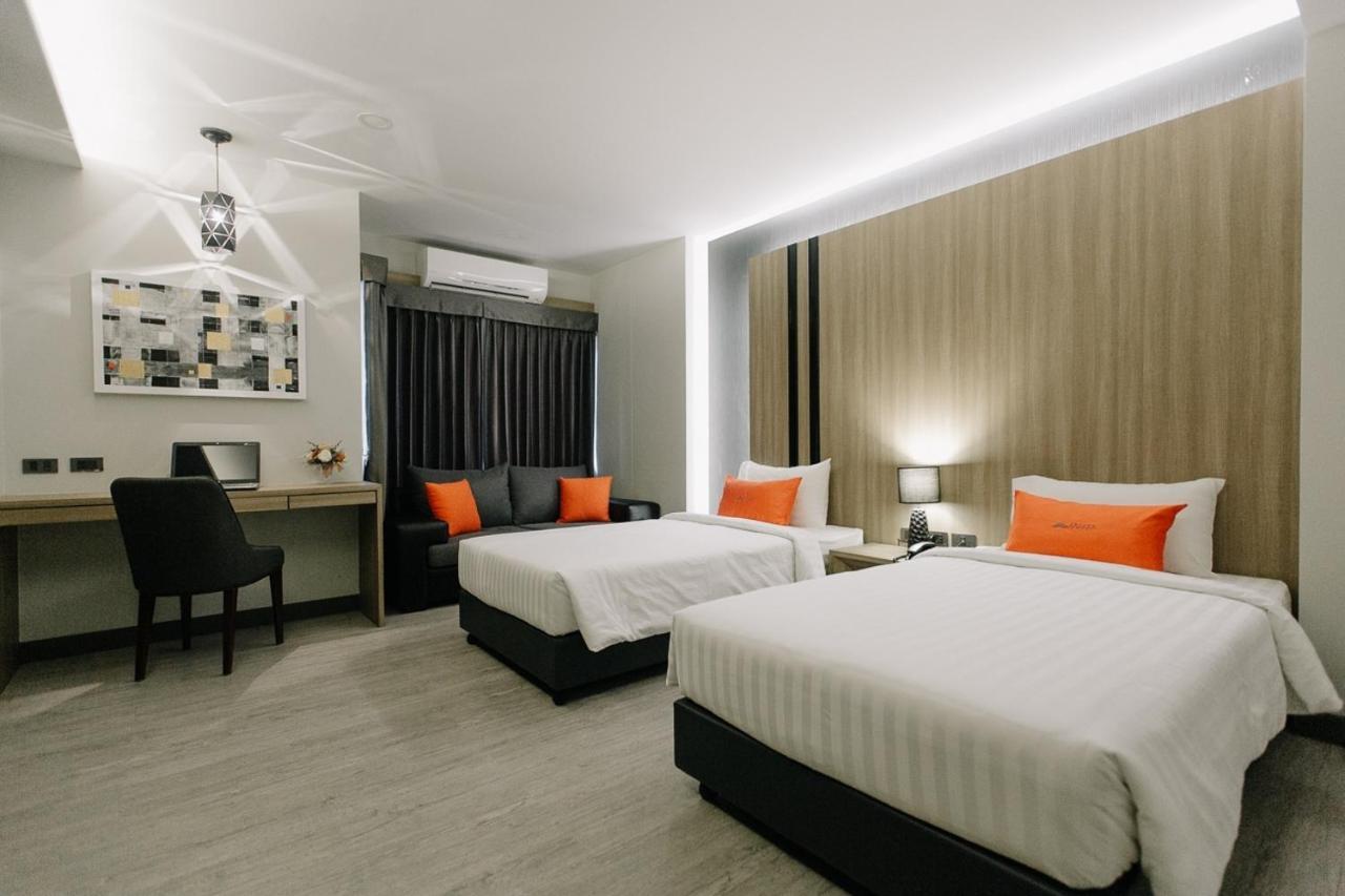 Arista Hotel Ubon Ubon Ratchathani Extérieur photo
