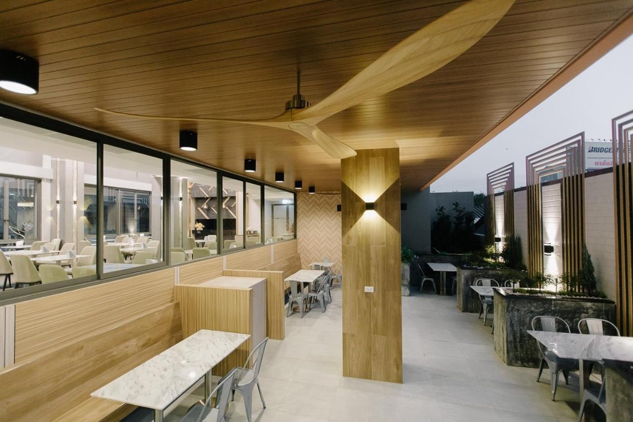 Arista Hotel Ubon Ubon Ratchathani Extérieur photo