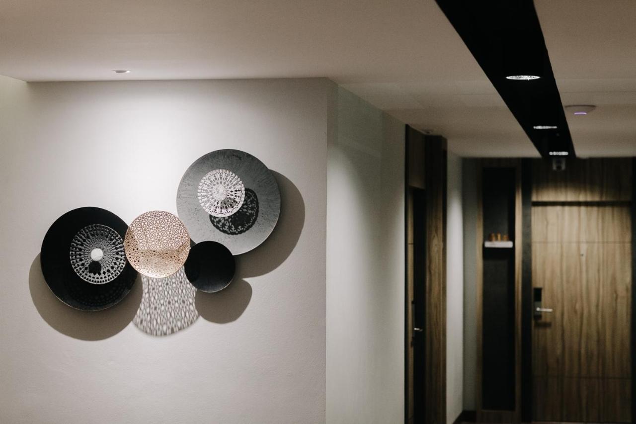 Arista Hotel Ubon Ubon Ratchathani Extérieur photo